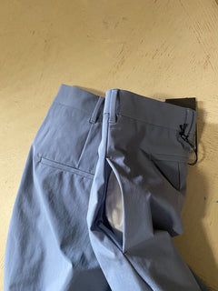 Neu mit Etikett: 790 $ Bottega Veneta Herren-Kurzhose Blau Größe 34 US (50 Eu) Italien