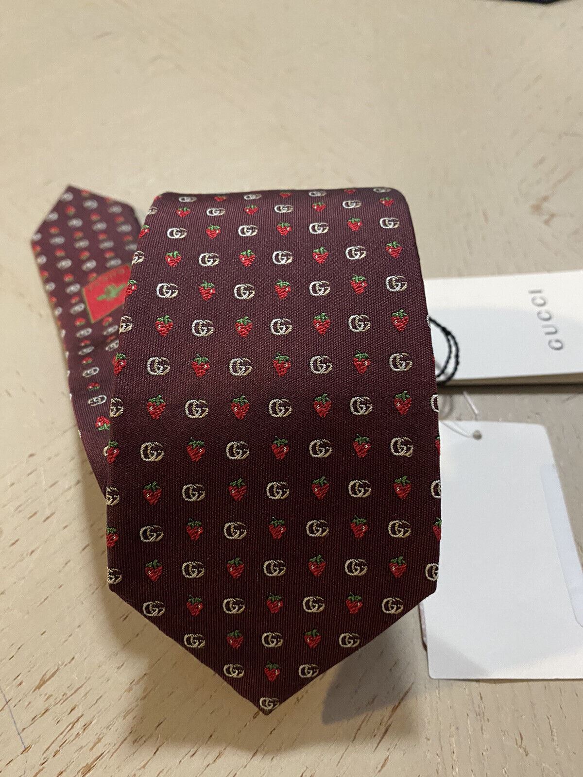 New Gucci Mens GG Monogram Silk Neck Burgundy made in Italy