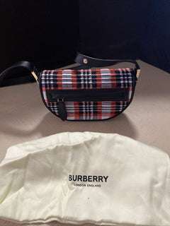 Новая вязаная седельная сумка Burberry Olympia Tartan, красный/мульти, Италия