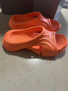 NIB 350 $ Balenciaga Damen Mold Slide Sandalen Schuhe Orange Größe 8 US