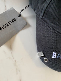 NWT Balenciaga Mens Destroyed Logo Baseball Cap Hat Ecru Black Size L Italy