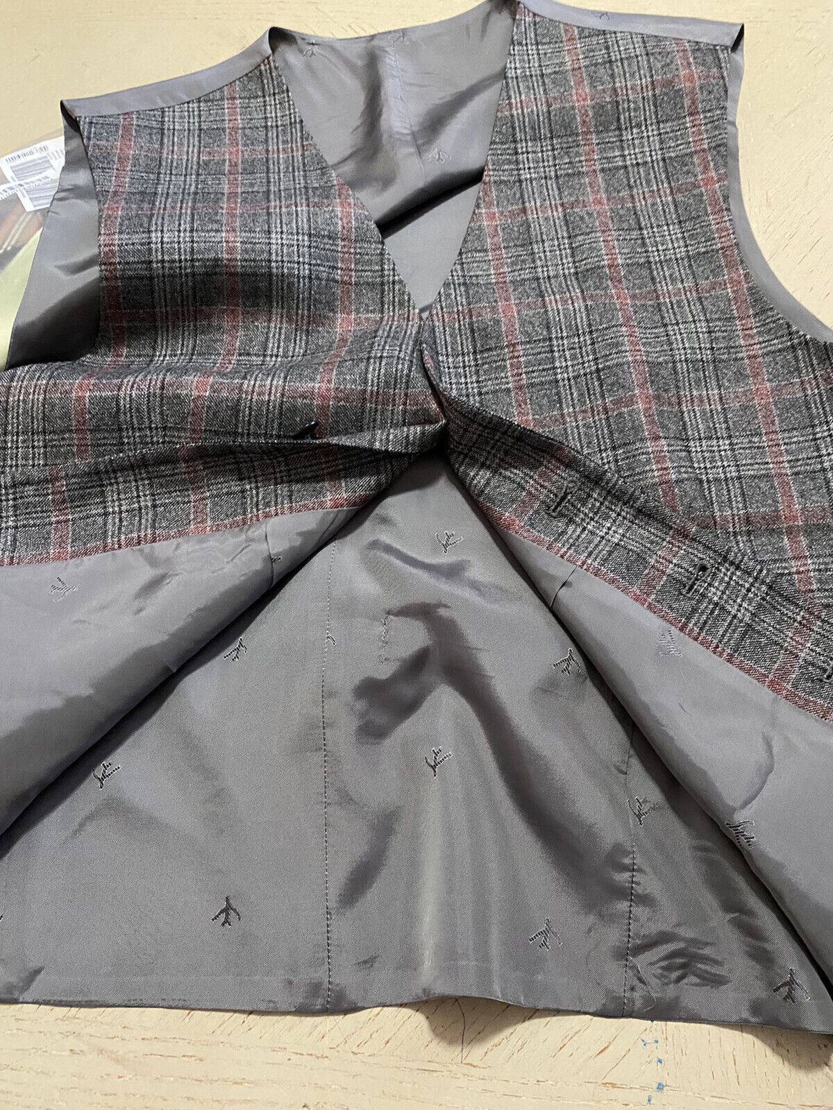 New $1090 Isaia Men Plaid Wool Waist Gilet Gray Size 44 US/54 Eu Italy