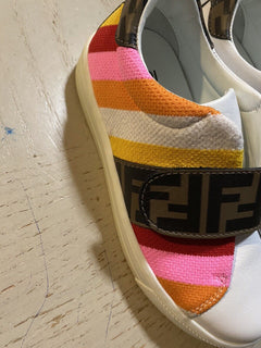 NIB 503 $ Fendi Gestreifte Leder-Logo-Sneaker für kleine Mädchen Pink/Btown 25/8,5 Tod