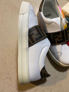 NIB 503 $ Fendi Gestreifte Leder-Logo-Sneaker für kleine Mädchen Pink/Btown 25/8,5 Tod