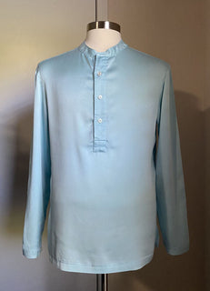 Neu mit Etikett: 790 $ TOM FORD Herren-Henley-Seidenhemd Blau Italien