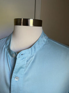 Neu mit Etikett: 790 $ TOM FORD Herren-Henley-Seidenhemd Blau Italien