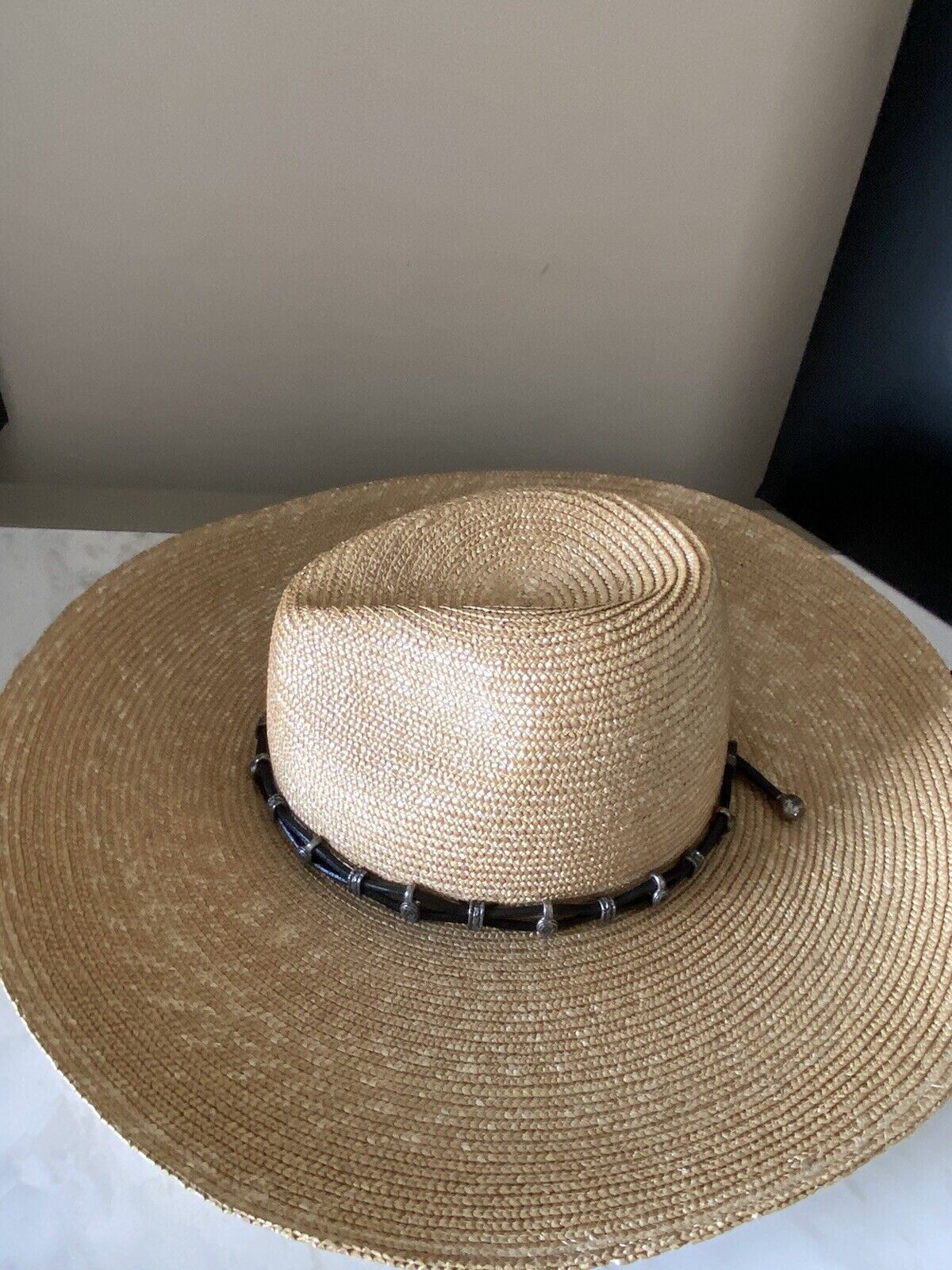 Мужская соломенная ковбойская шляпа с кожей Saint Laurent, размер NWT 995 долларов США, бежевый L