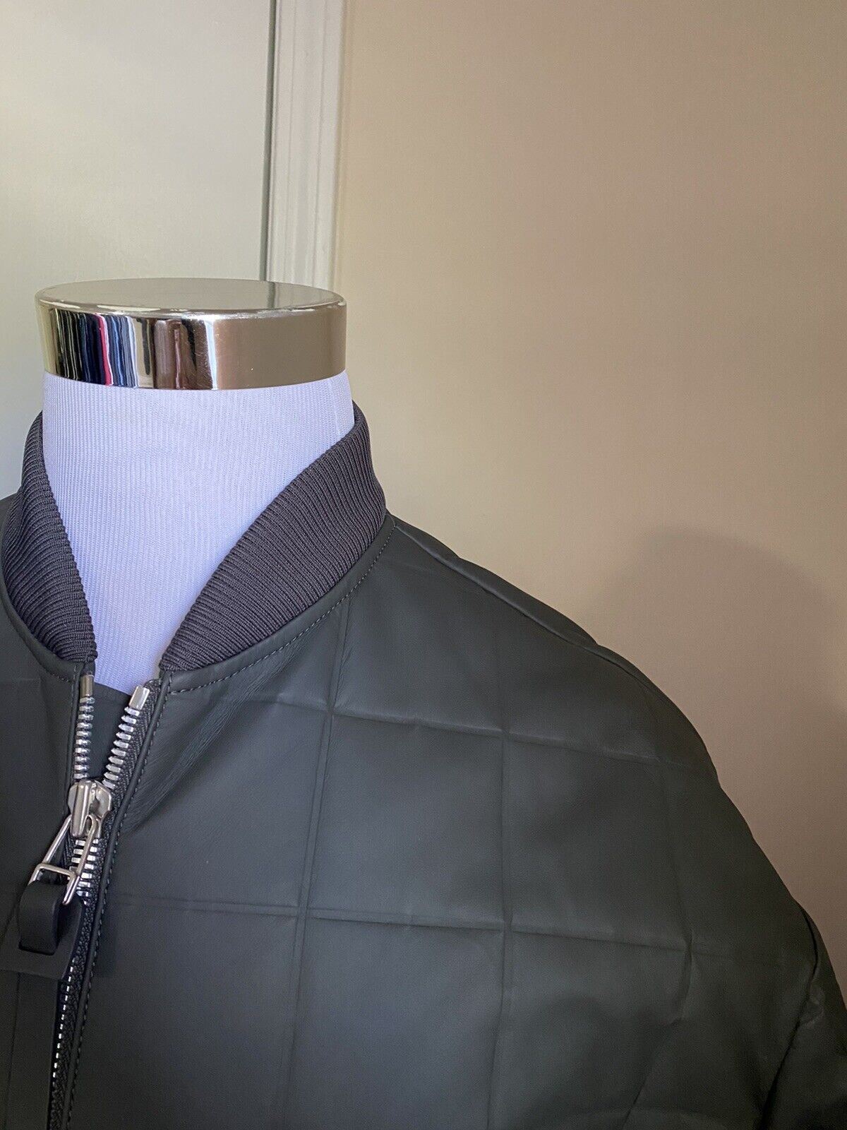 Новая мужская легкая кожаная куртка оверсайз Bottega Veneta за 6700 долларов 44 США/54 ЕС