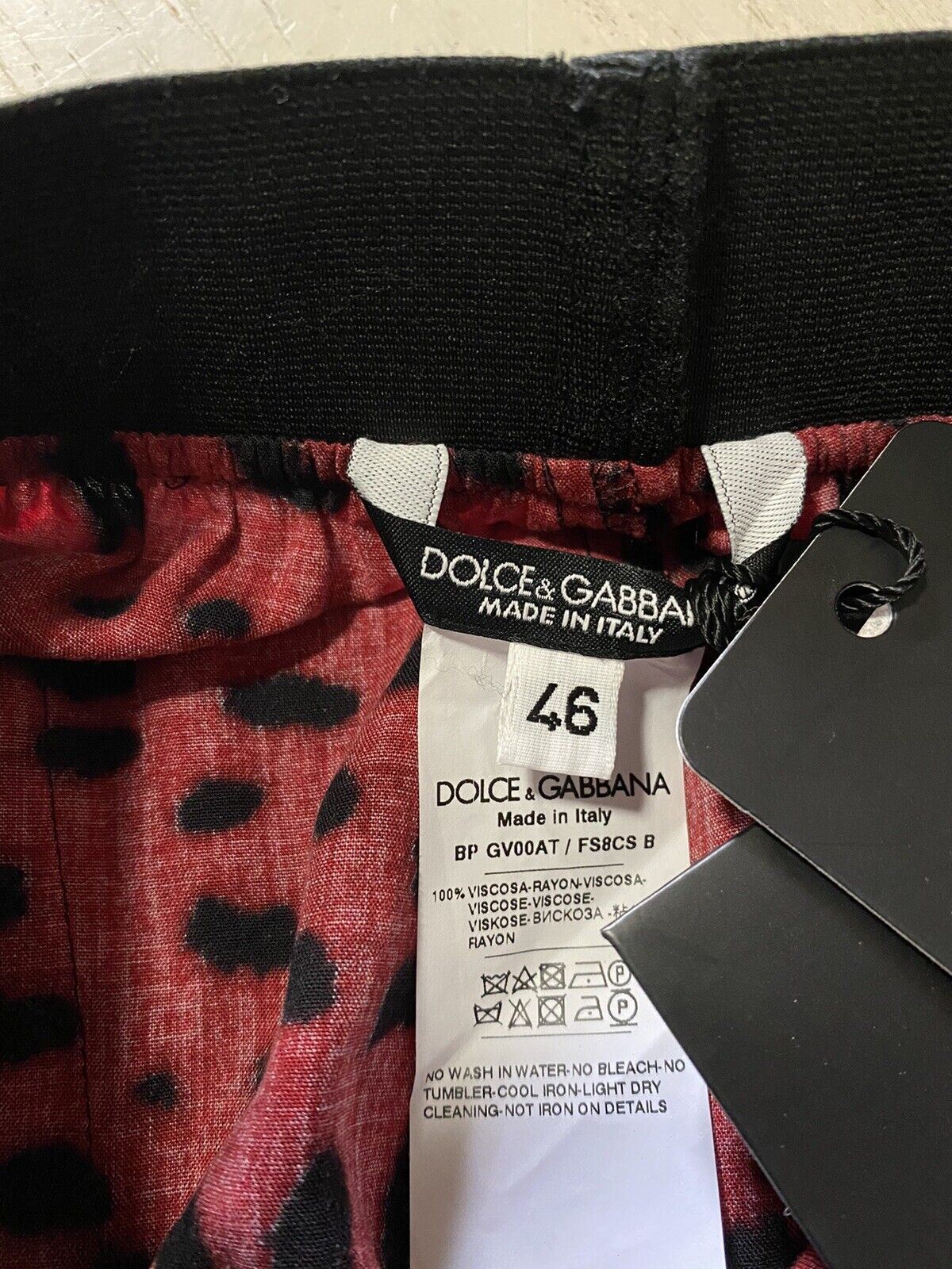 NWT 875 $ Dolce&amp;Gabbana Herren-Shorts Burgund/Schwarz 30 US/46 Eu Italien