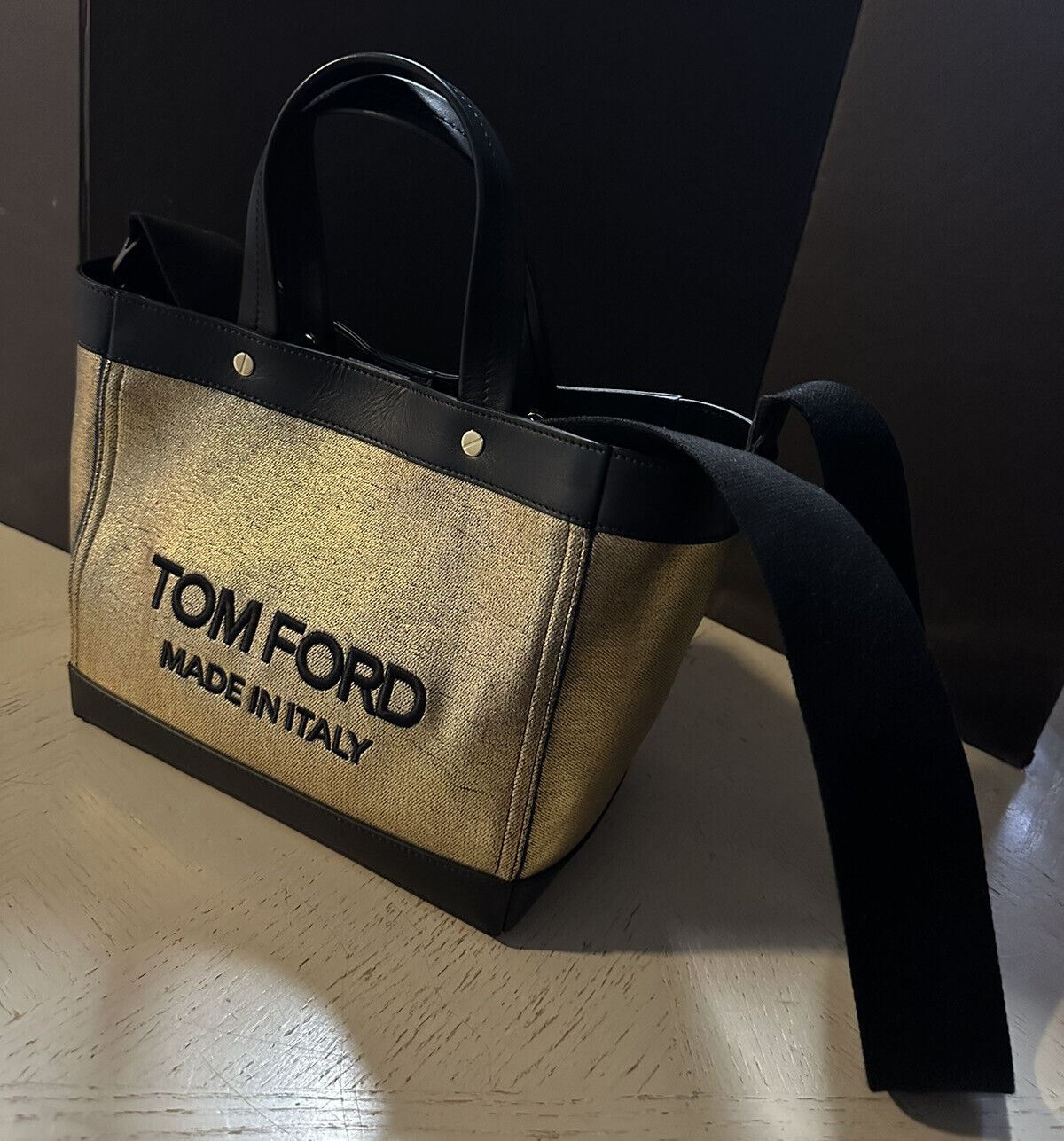 Neue $1690 TOM FORD Metallic Logo Mini Tote Bag Farbe Gold/Schwarz Italien