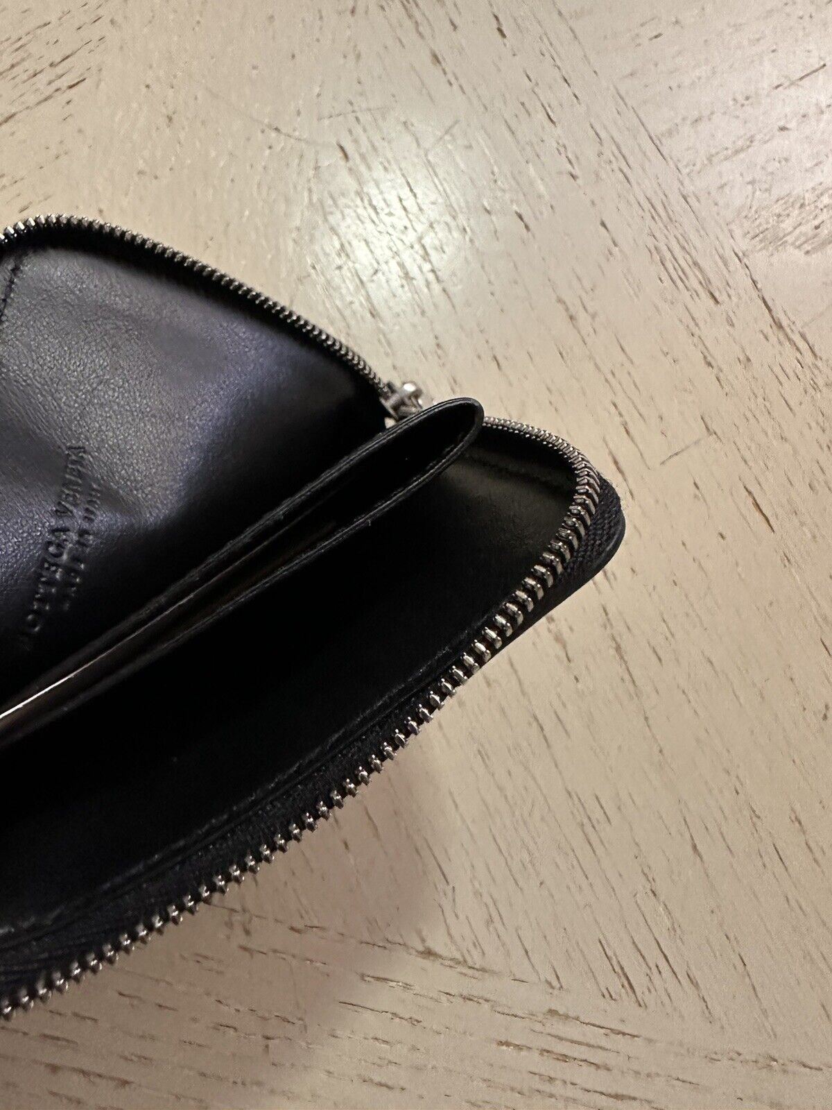 Новый мужской кошелек на молнии Bottega Veneta за 520 долларов, черный 580283 Италия
