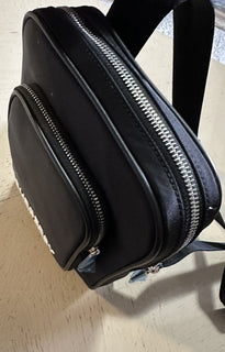 Neue 910 $ Burberry Herren-Umhängetasche aus Nylon mit Logo-Print in Schwarz, Italien