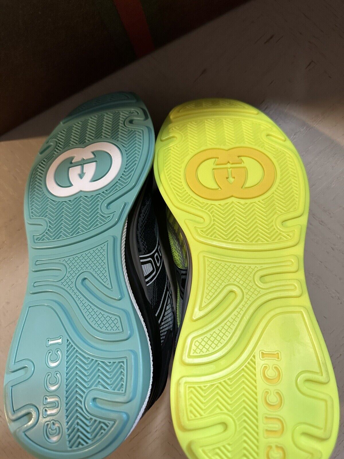 Neue Gucci Damen Ultrapace Two-Tone Sneakers Schuhe Schwarz/Gelb 6,5 US/36,5 Eu