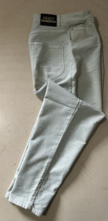 Neu mit Etikett: 1.100 $ Gucci Jeanshose aus gefärbter Baumwolle für Herren Farbe Acqua 30 US Italien