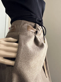 Коричневая юбка с поясом Brunello Cucinelli, $1995, 10 США (46 It), Италия