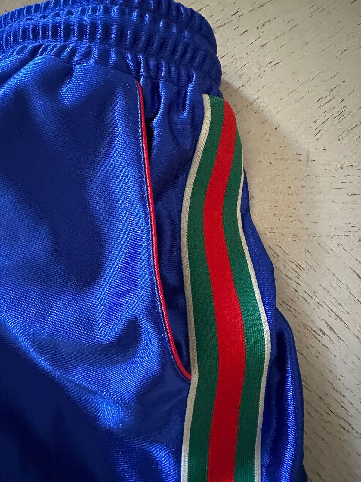 Neu mit Etikett: 1.450 $ Gucci Herren-Shorts aus technischem Polyester mit GG-Monogramm, Blau M