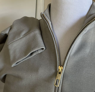 Новый мужской спортивный костюм Giorgio Armani стоимостью 3590 долларов США, цвет Неббия/Серый, 36 США/46 ЕС, Италия