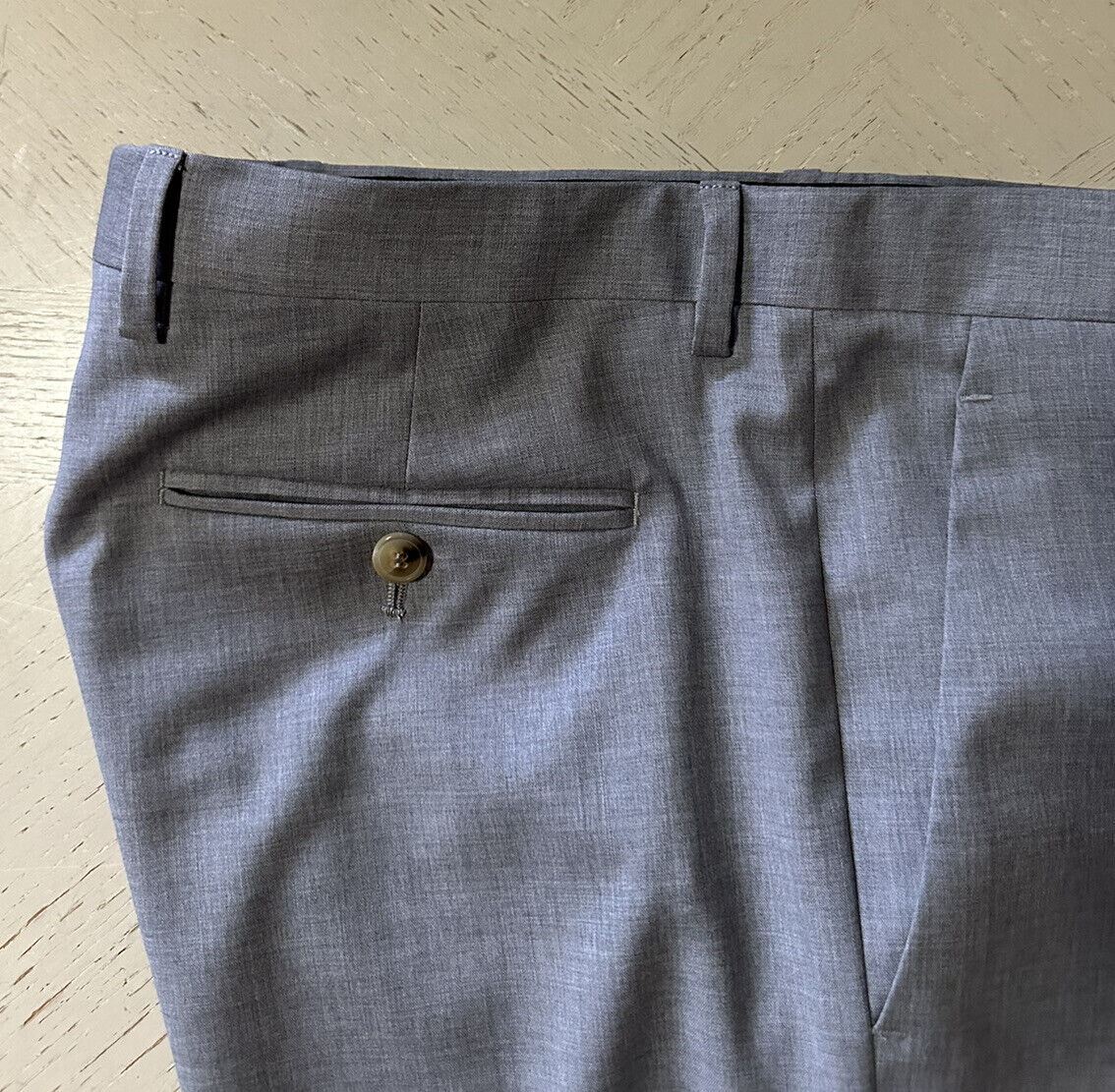 Neu mit Etikett: 825 $ Giorgio Armani Herren Drsss Hose LT Grau 32 US/48 Eu Italien