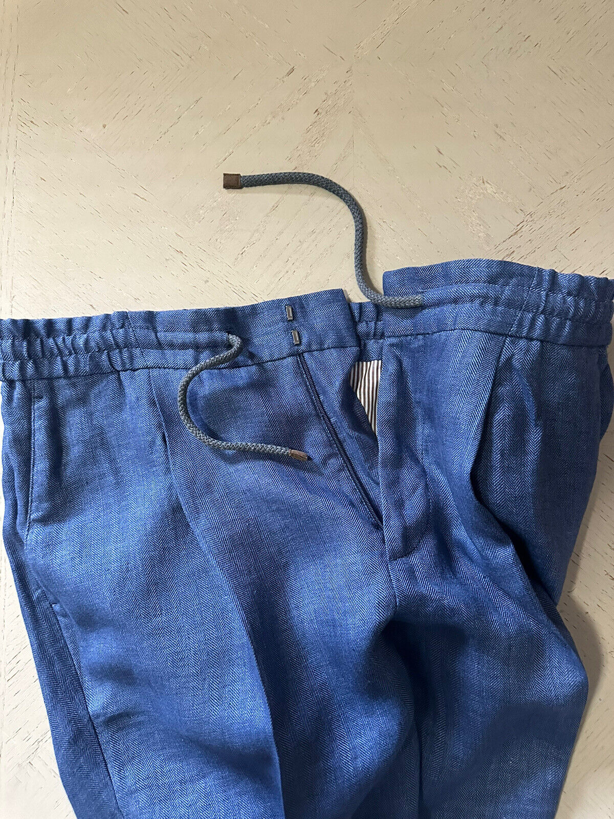 Neu mit Etikett: 1575 $ Brunello Cucinelli Herren-Leinenhose mit Kordelzug, Marineblau, 36 US/ 52 EU, Italien