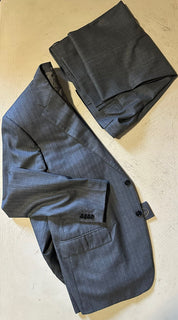 Новый мужской костюм Corneliani в серую полоску за 2650 долларов 44R США/56R ЕС Италия
