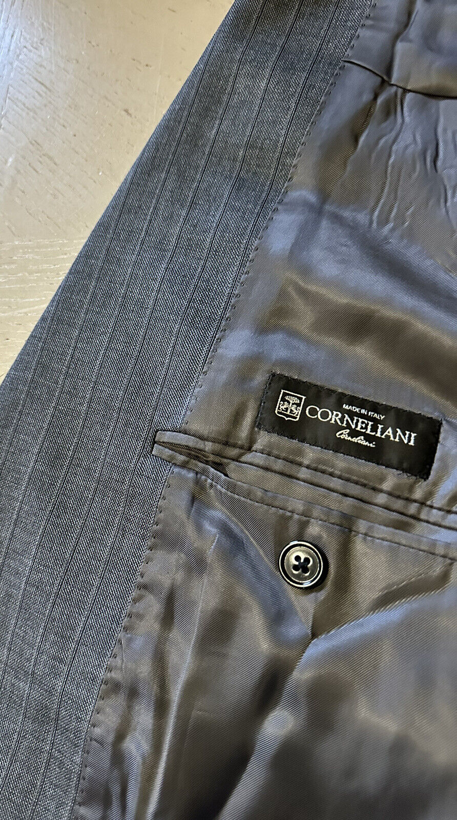 Neu $2650 Corneliani Herrenanzug Grau gestreift 44R US/56R Eu Italien