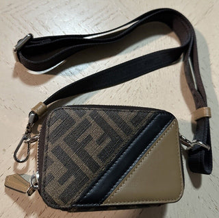Новая мини-сумочка на молнии Fendi из кожи/холщовой ткани, коричневая, Италия, за 920 долларов