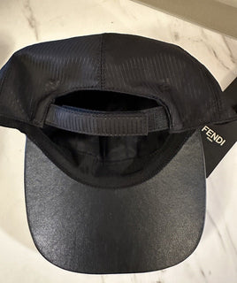 NWT $770 Бейсбольная кепка с логотипом Fendi из кожи/нейлона, черный/темно-синий, один размер, Италия