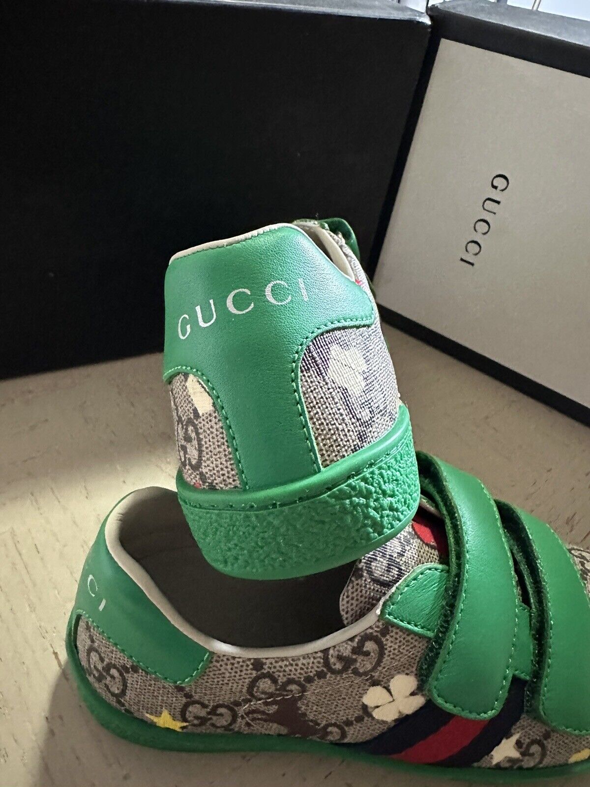 NIB Gucci Kids GG Logo  Sneakers Shoes Green/Beige Size 30 Gucci 463090