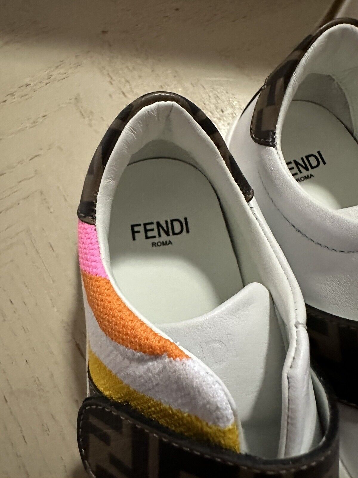 NIB $506 Fendi Girls FF Logo Sneakers Shoes White/Brown/Multi Size 25 Fendi