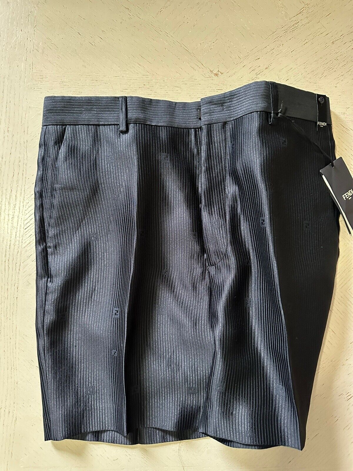 NWT $920 Fendi Men FF Pinstripe Silk Blend Bermuda Short Pants Black 32 US/48 E