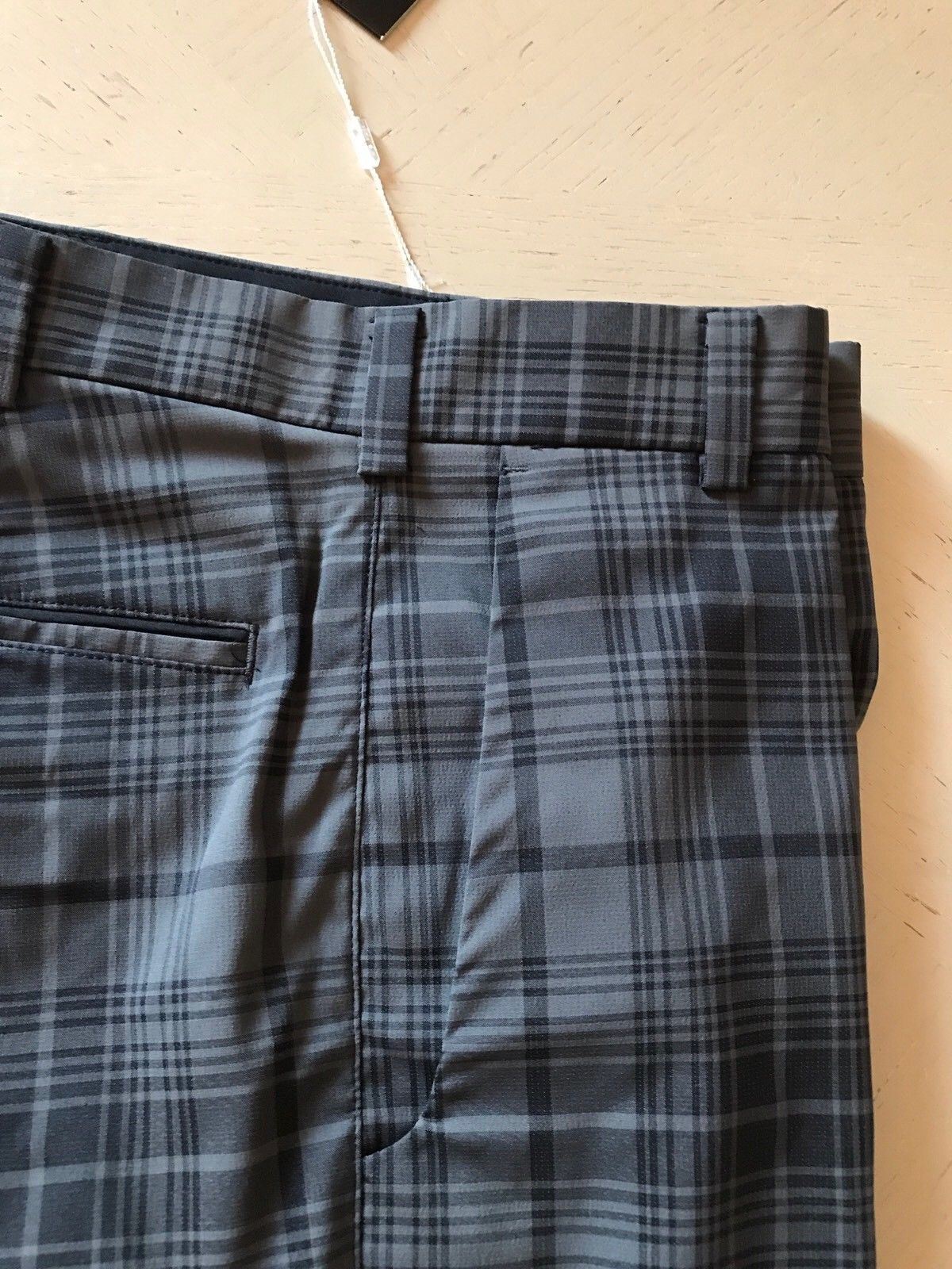 New $70 Nike Golf Short Pants DK Gray Size 28 - BAYSUPERSTORE
