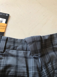 New $70 Nike Golf Short Pants DK Gray Size 28 - BAYSUPERSTORE