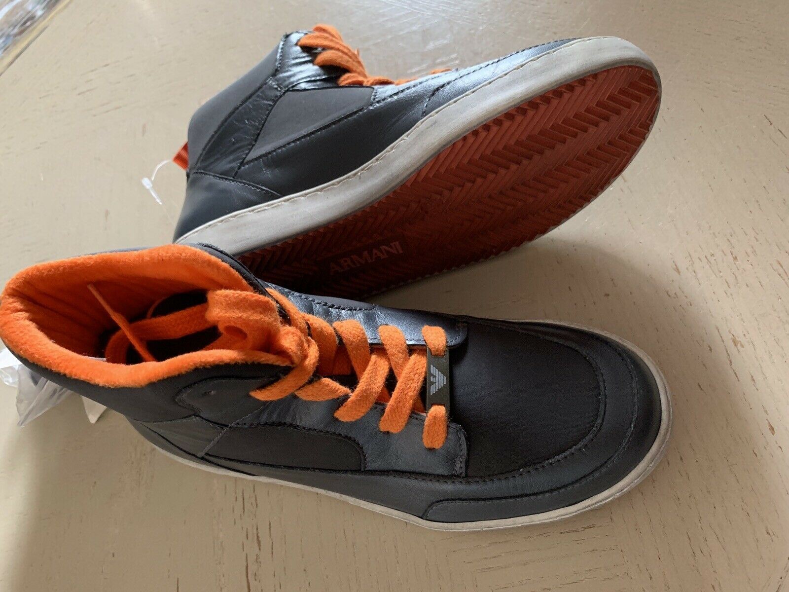 New Armani Junior Boys Leather/Nylon Sneakers Shoes Gray 4 US ( 36 Eur )
